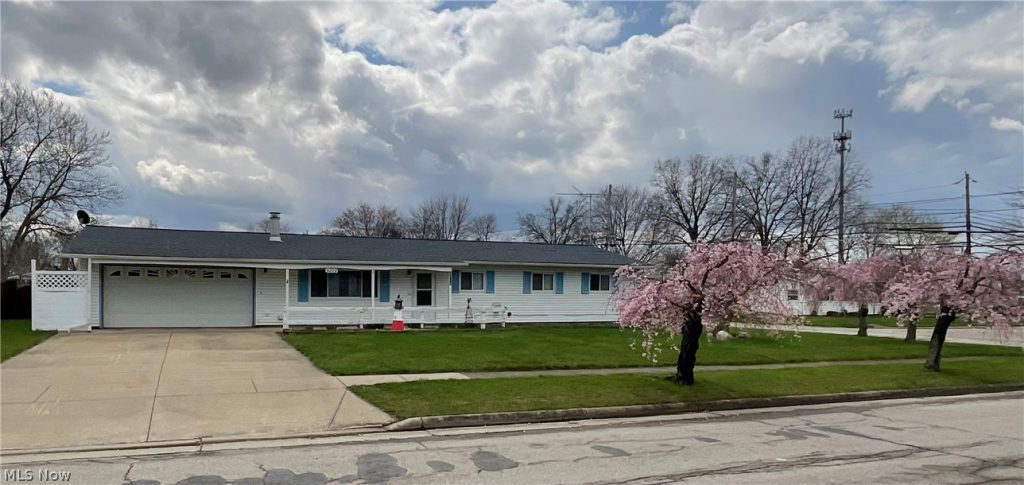 5229 Devon Drive, Vermilion, OH