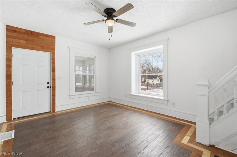 480 Bell Street, Akron, OH - Photo 8