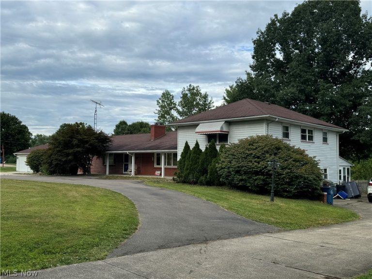 1717 Stillwagon Road, Niles, OH - Photo 3