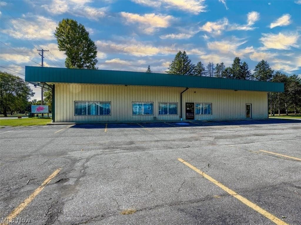 326 Main Road, Conneaut, OH