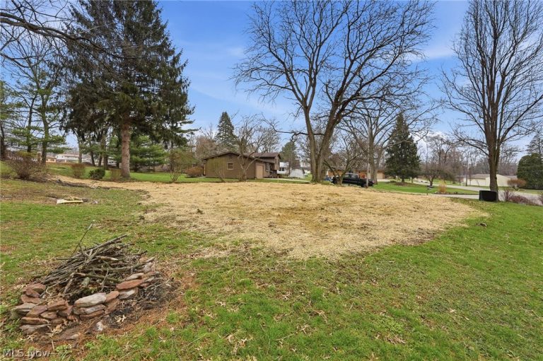 7622 Marelis Avenue, Canton, OH - Photo 3