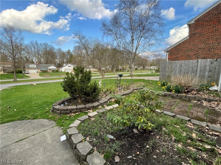 1534 Belvoir Boulevard, South Euclid, OH - Photo 4