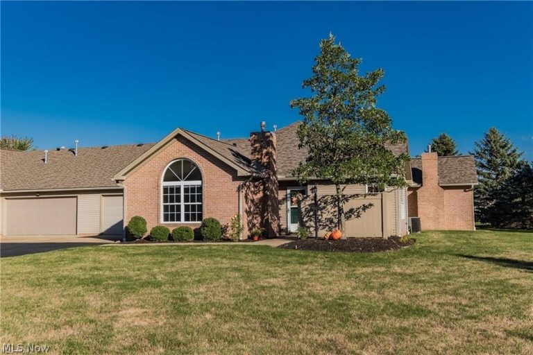 2851 Patriots Path #3-D, Alliance, OH - Photo 2