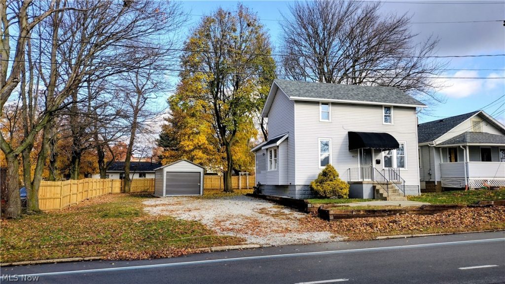 1867 Triplett Boulevard, Akron, OH