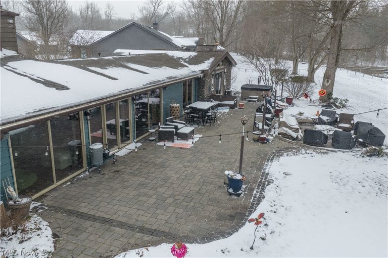2023 Lakewood Road, Sherrodsville, OH - Photo 8