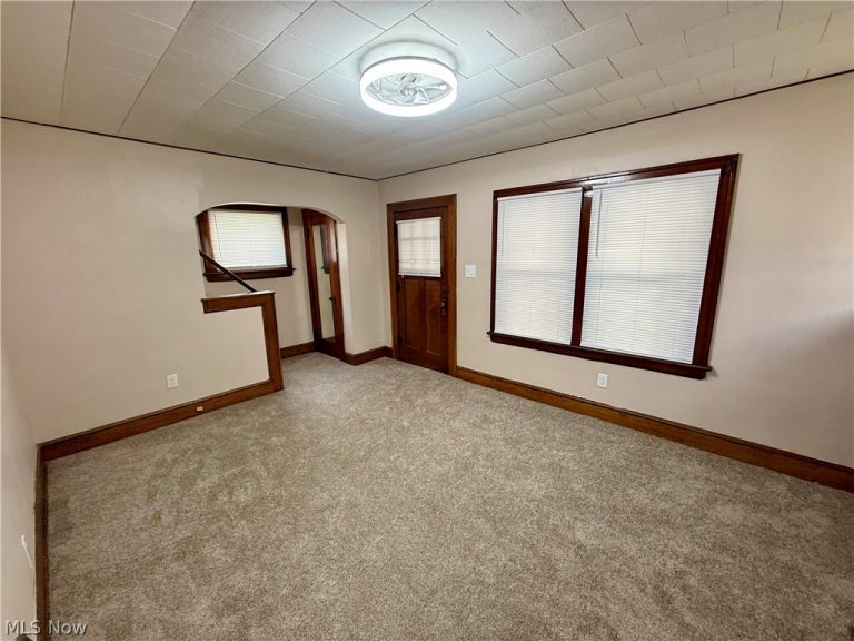 835 Inman Street, Akron, OH - Photo 6
