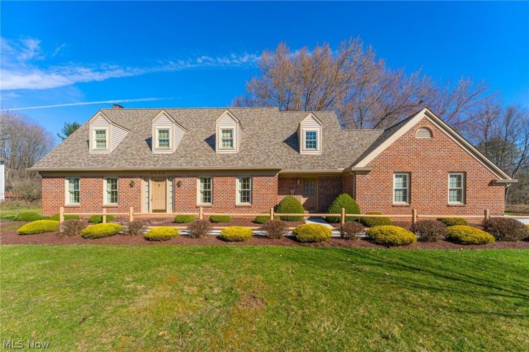 3600 Fawn Drive, Canfield, OH - Photo 2