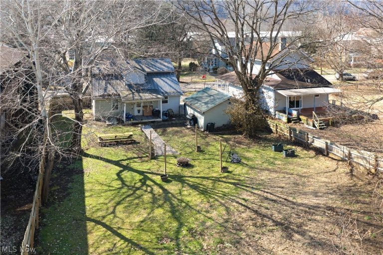 712 Front Street, Marietta, OH - Photo 5