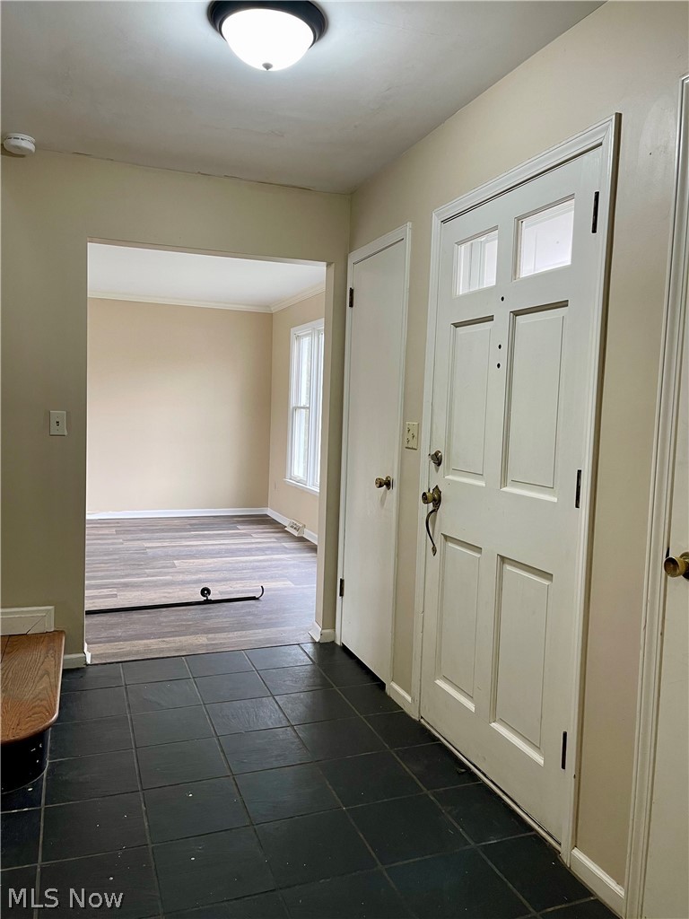 333 Parkway Drive, Berea, OH - Photo 8