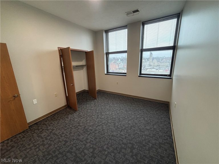 59 Lincoln Way #702, Massillon, OH - Photo 6