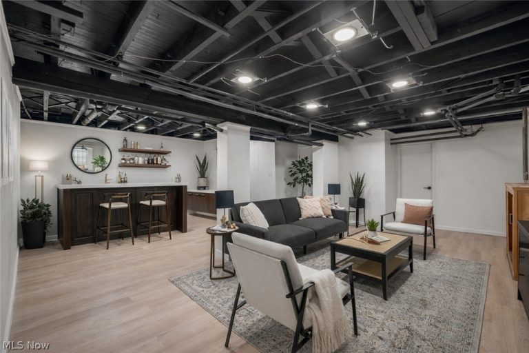 2206 Westminster Road, Cleveland Heights, OH - Photo 6