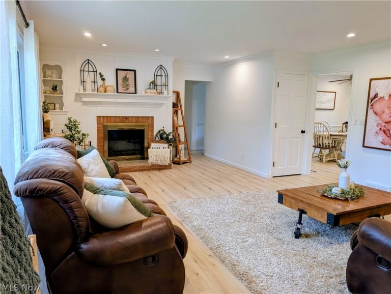 126 Garwood Drive, Canfield, OH - Photo 3