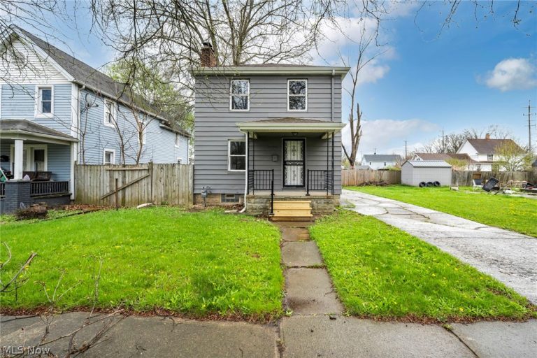 330 18th Street, Elyria, OH - Photo 2