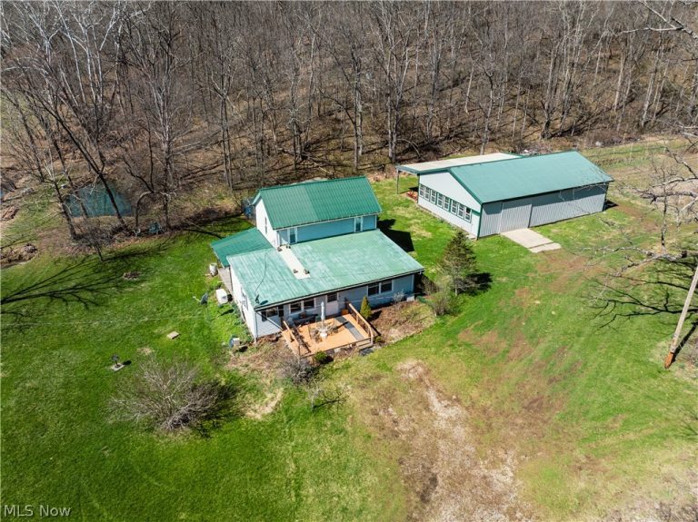 2255 Township Road 34, Killbuck, OH, 44637