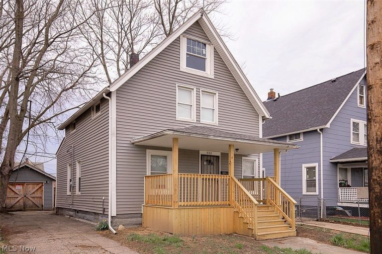 886 75th Street, Cleveland, OH - Photo 2