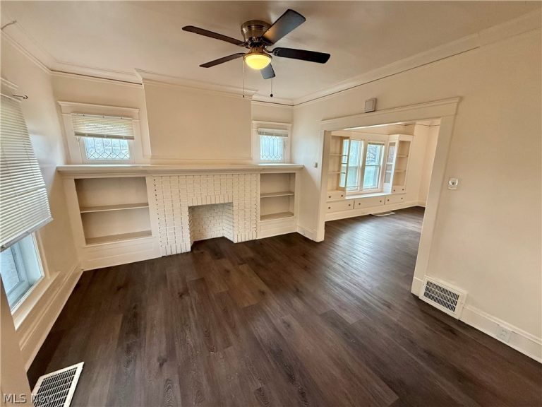 6913 Harvard Avenue, Cleveland, OH - Photo 4
