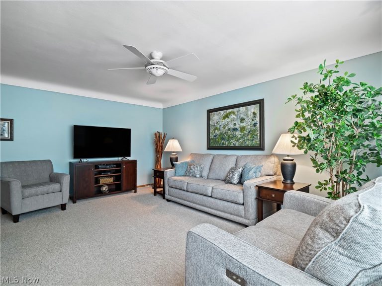 4466 215th Street, Fairview Park, OH - Photo 6