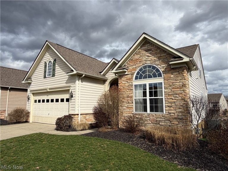 895 Highridge Lane, Kent, OH - Photo 2
