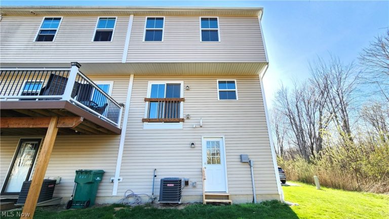 836 Sugarberry Court, Painesville Twp, OH - Photo 4