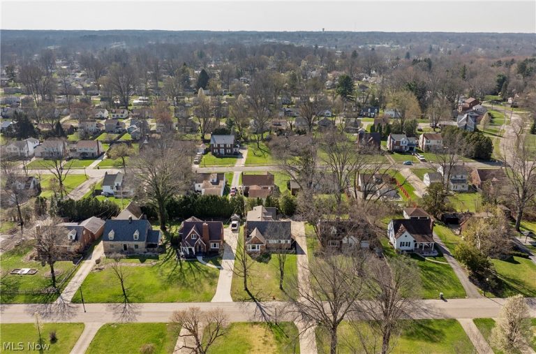 3530 Glenmere Drive, Youngstown, OH - Photo 6