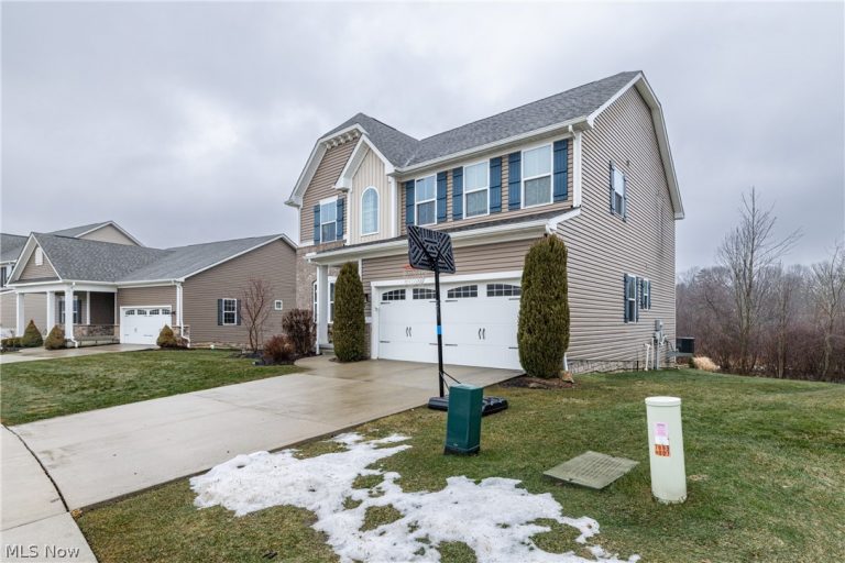 165 Lakeland Way, Aurora, OH - Photo 2