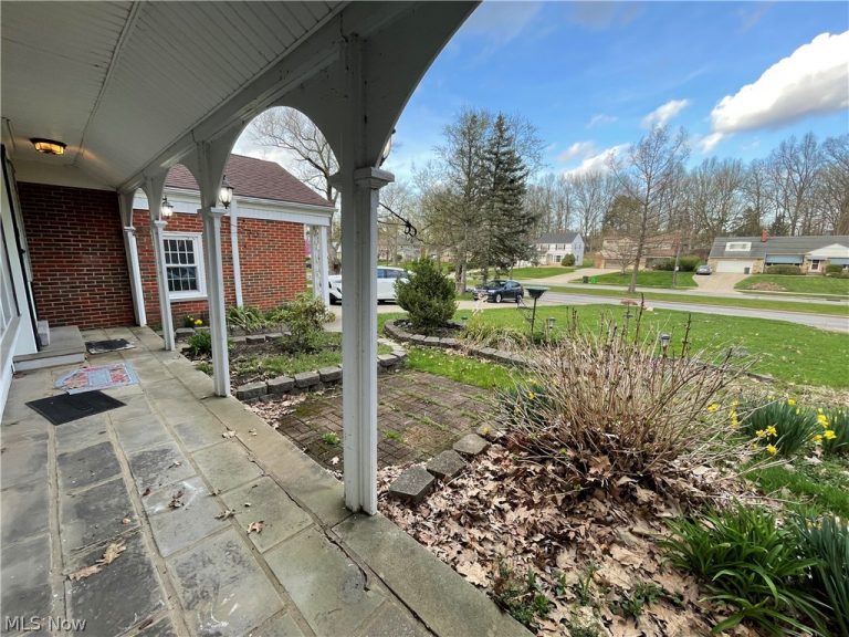 1534 Belvoir Boulevard, South Euclid, OH - Photo 3