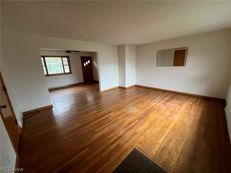 462 Moody Street, Akron, OH - Photo 2