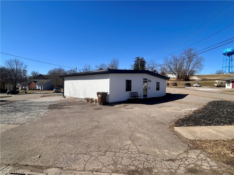 710 Lancaster Street, Marietta, OH - Photo 6