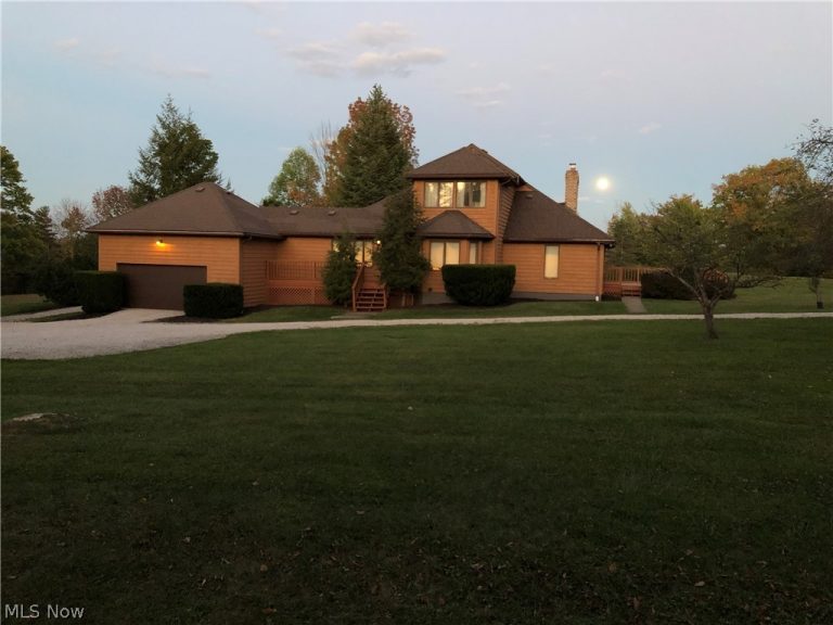 3832 Sharon Copley Road, Medina, OH - Photo 2