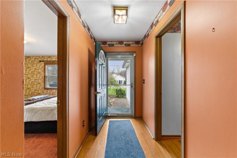 3869 Dayton Avenue, Lorain, OH - Photo 4