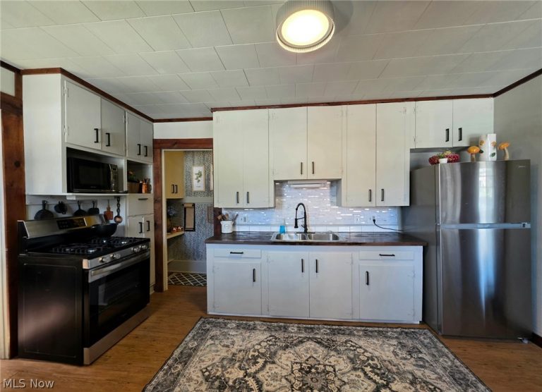 263 Riddle Avenue, Ravenna, OH - Photo 8