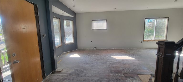 7503 Osage Avenue, Cleveland, OH - Photo 6