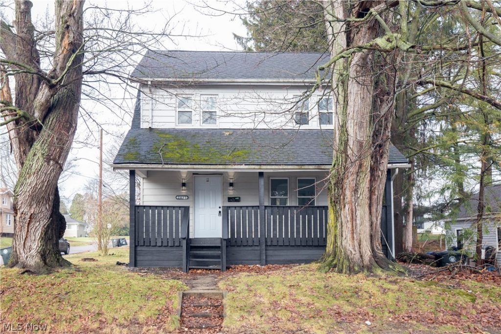 2462 Edwin Avenue, Akron, OH
