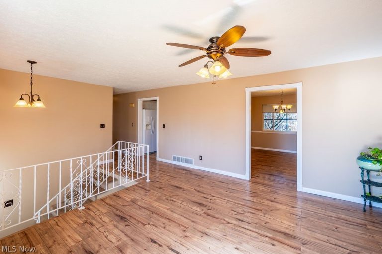 3601 1st Avenue, Vienna, WV - Photo 8