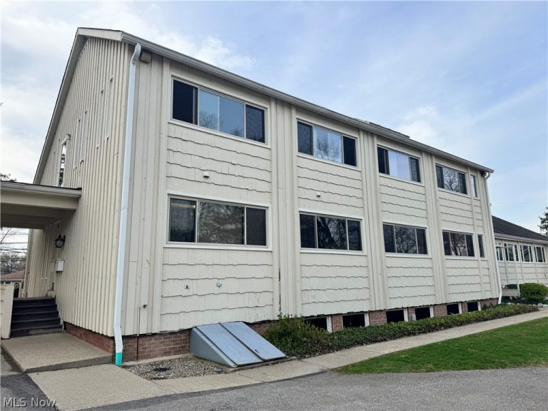 437 Lafayette Road #200, Medina, OH - Photo 2