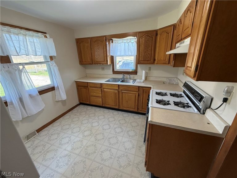 17373 Stocking Road, Madison, OH - Photo 5