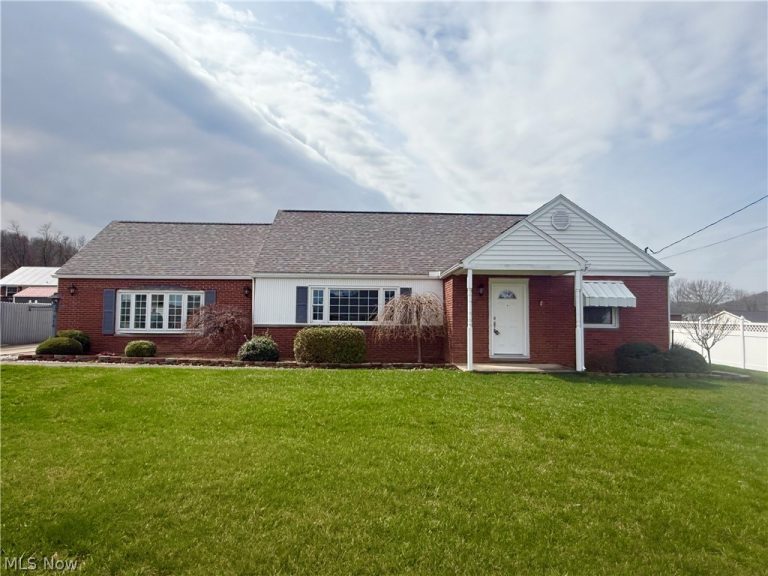 316 Clema Avenue, St Marys, WV, 26170