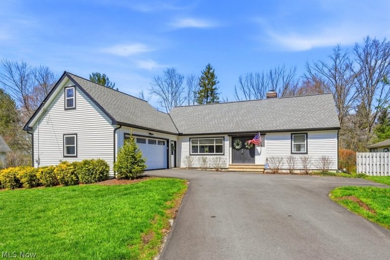 399 Walters Road, Chagrin Falls, OH, 44022