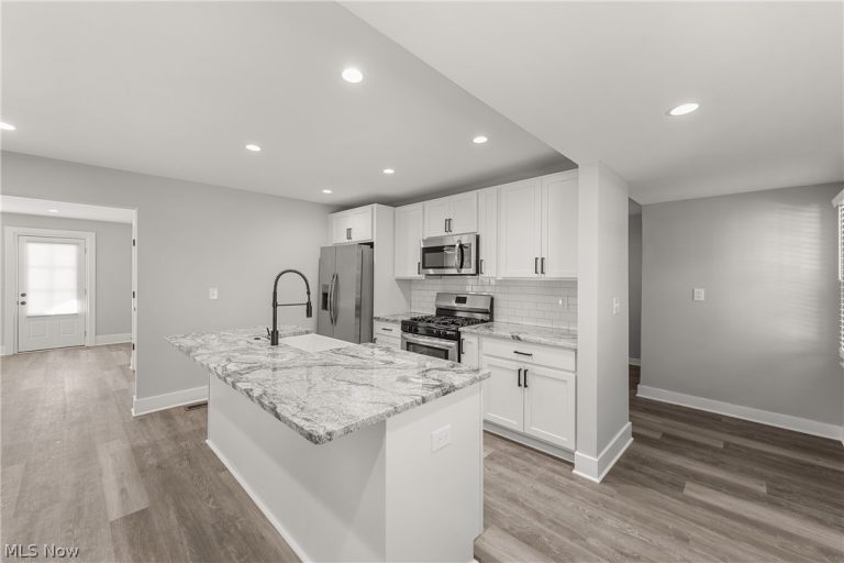 37384 Detroit Road, Avon, OH - Photo 3