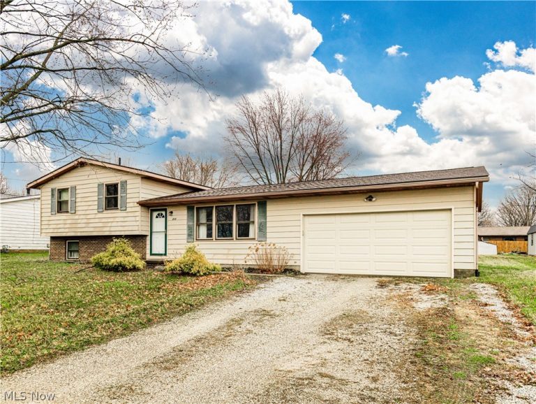 312 Decourcey Street, Rittman, OH - Photo 2