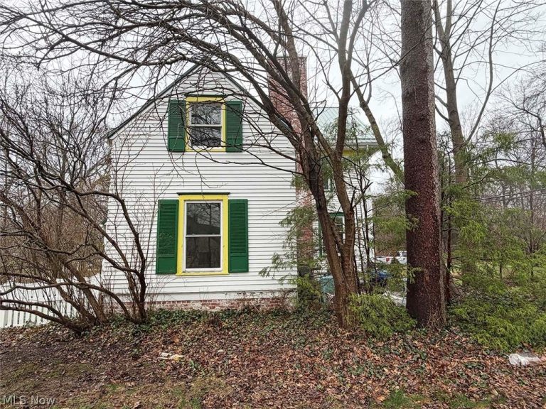 3415 Blackburn Road, Canton, OH - Photo 5