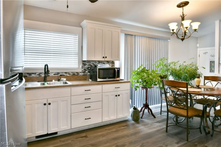 2401 Stewart Drive, Warren, OH - Photo 6