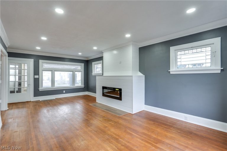 10218 Joan Avenue, Cleveland, OH - Photo 6