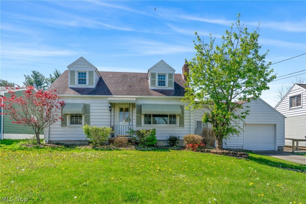 1513 Meadowbrook Avenue, Poland, OH