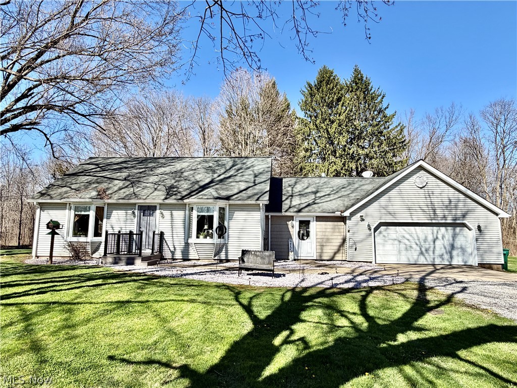 15131 Tavern Road, Burton, OH