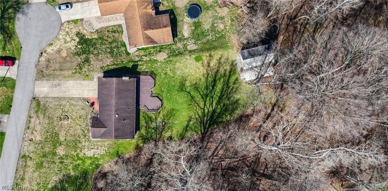 206 Ellsworth Drive, Marietta, OH - Photo 8