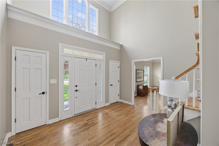 7663 Herrick Park Drive, Hudson, OH - Photo 2