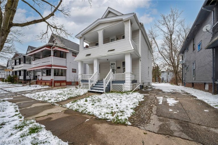 12805 Parkhill Avenue, Cleveland, OH - Photo 3