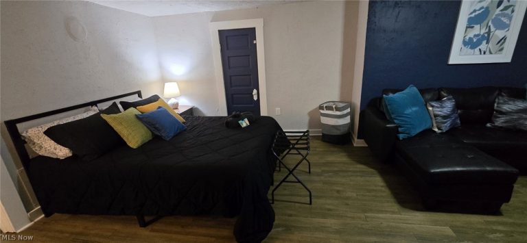 1856 Lampson Road #UP, Cleveland, OH - Photo 4