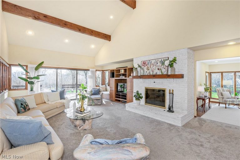 2625 Fairwood Drive, Pepper Pike, OH - Photo 3